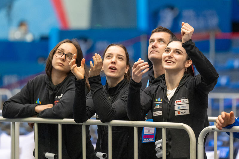 Wujiang: El Teatro Vertical Abre el Telón